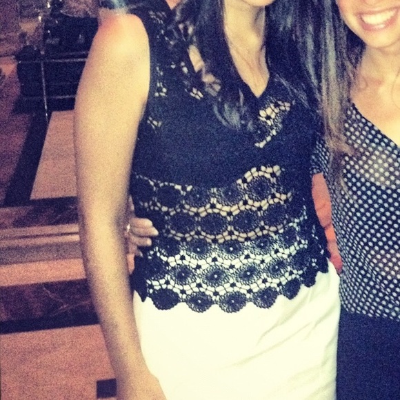 Black crochet tank - Picture 2 of 4